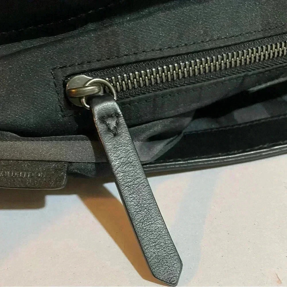 Burberry Nylon Zipper Crossbody Bag Black in Nylon - US Burberry  Unsex nylon leather trimmed messenger bag main image 1